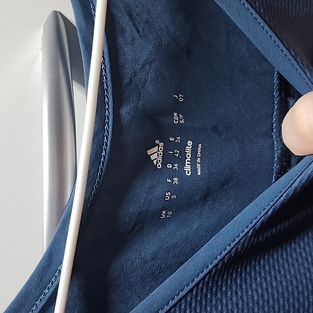Adidas Tank - Picture 4 of 4